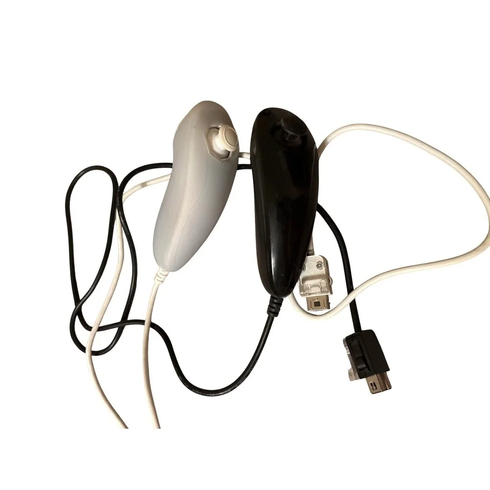 Nintendo Wii Nunchuk Controller Pair Black and White RVL-004 OEM Authentic‎